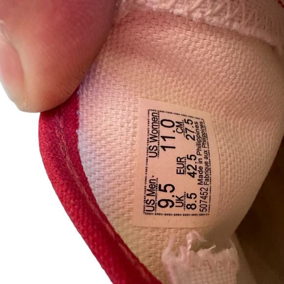 Vans Slip Ons Size Womens 11 Mens 9.5 Red White Black Checkered - Picture 8 of 9